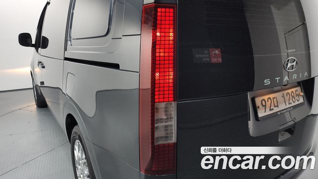 Hyundai Staria L3.5 Cargo 5-Seater Modern 2022 — фото 23