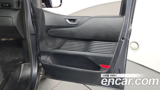 Hyundai Staria L3.5 Cargo 5-Seater Modern 2022 — фото 24