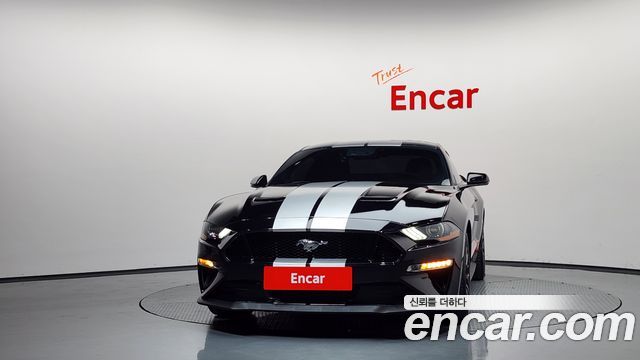 Ford Mustang GT Coupe 2019 — фото 3
