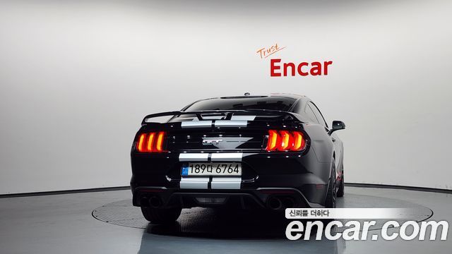 Ford Mustang GT Coupe 2019 — фото 4