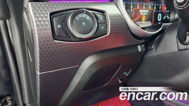 Ford Mustang GT Coupe 2019 — фото 17