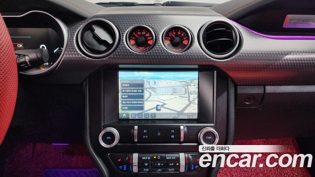 Ford Mustang GT Coupe 2019 — фото 18