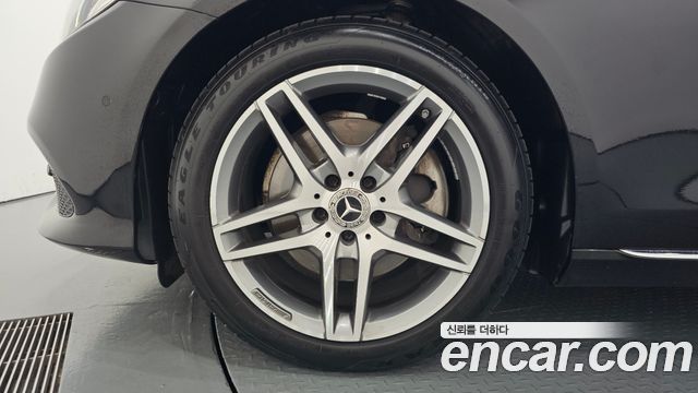 Mercedes-Benz E-Class (W213) E200 Avantgarde 2018 — фото 5