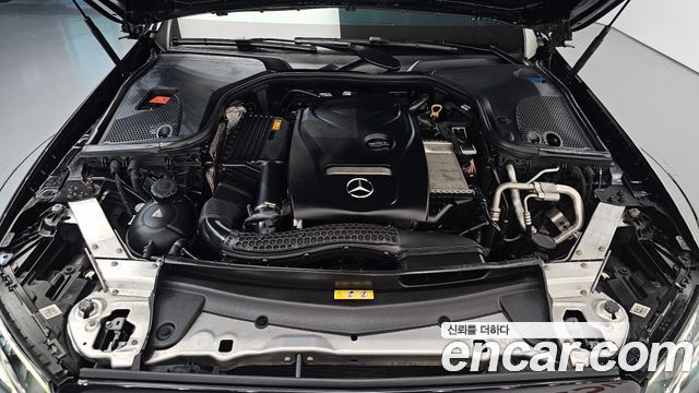 Mercedes-Benz E-Class (W213) E200 Avantgarde 2018 — фото 6