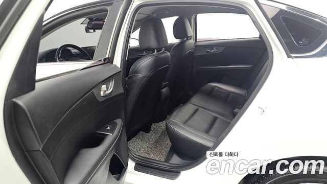 Kia K3 Luxury 2020 — фото 12