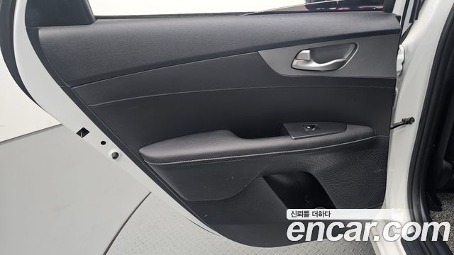 Kia K3 Luxury 2020 — фото 25
