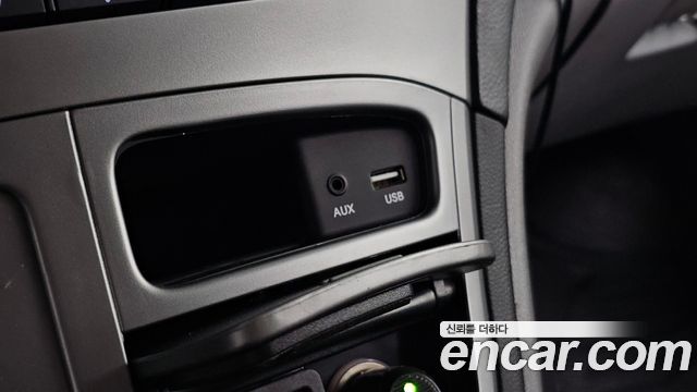 Hyundai Grand Starex Van 3-Seater Smart 2021 — фото 13