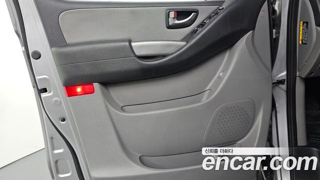 Hyundai Grand Starex Van 3-Seater Smart 2021 — фото 25