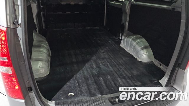 Hyundai Grand Starex Van 3-Seater Smart 2021 — фото 33