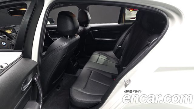 BMW 1 Series (F20) 118d Sport 5Door 2015 — фото 12