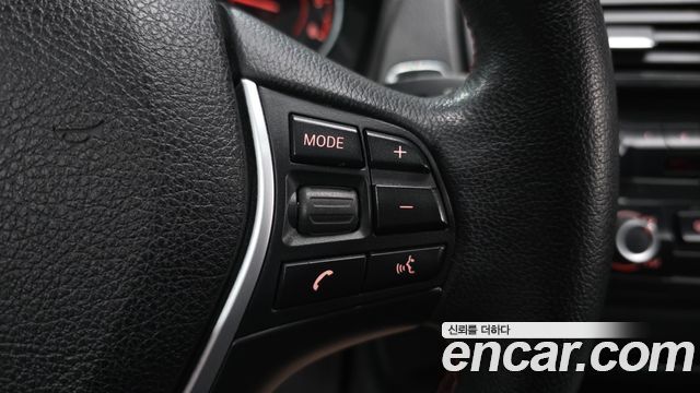 BMW 1 Series (F20) 118d Sport 5Door 2015 — фото 16