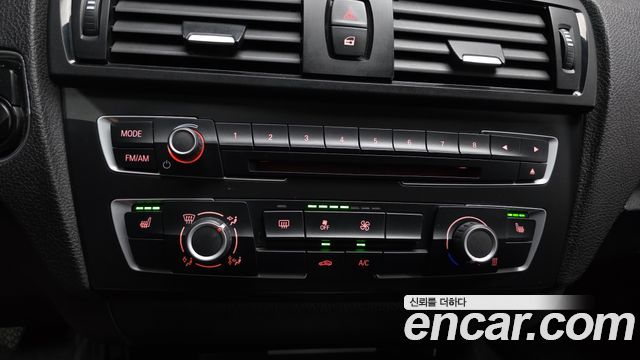BMW 1 Series (F20) 118d Sport 5Door 2015 — фото 17
