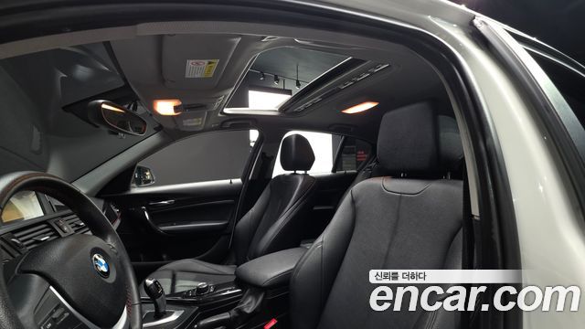 BMW 1 Series (F20) 118d Sport 5Door 2015 — фото 18