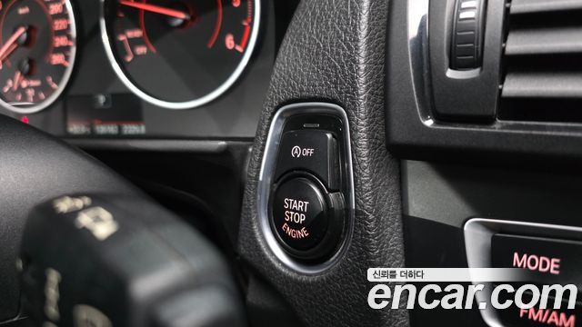 BMW 1 Series (F20) 118d Sport 5Door 2015 — фото 19
