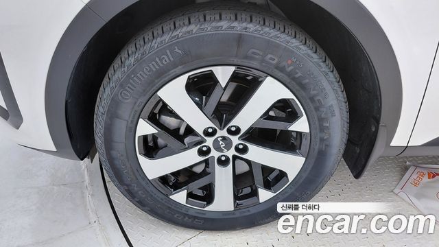Kia Sorento (IV) Gasoline 2.5T 2WD Trendy 2023 — фото 5