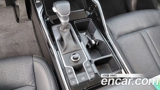 Kia Sorento (IV) Gasoline 2.5T 2WD Trendy 2023 — фото 9