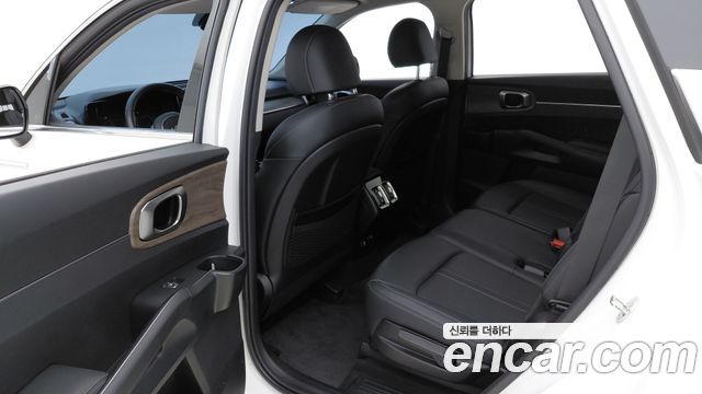 Kia Sorento (IV) Gasoline 2.5T 2WD Trendy 2023 — фото 12