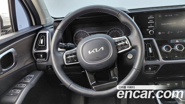 Kia Sorento (IV) Gasoline 2.5T 2WD Trendy 2023 — фото 13
