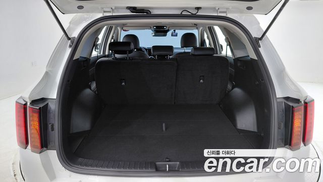 Kia Sorento (IV) Gasoline 2.5T 2WD Trendy 2023 — фото 16