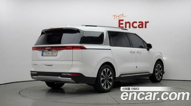 Kia Carnival (IV) Diesel 9-Seater Signature 2023 — фото 2