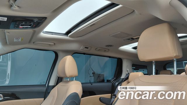 Kia Carnival (IV) Diesel 9-Seater Signature 2023 — фото 14