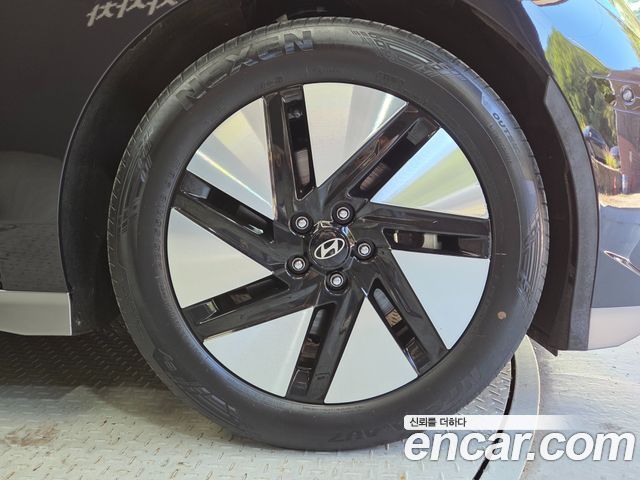 Hyundai Ioniq 6 Long Range Exclusive + 2024 — фото 5