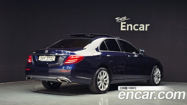 Mercedes-Benz E-Class (W213) E300 4MATIC Exclusive 2019 — фото 2