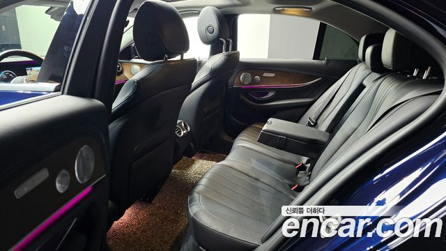 Mercedes-Benz E-Class (W213) E300 4MATIC Exclusive 2019 — фото 11