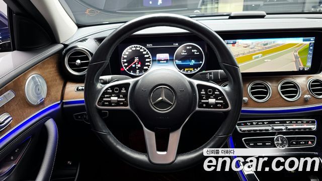 Mercedes-Benz E-Class (W213) E300 4MATIC Exclusive 2019 — фото 13