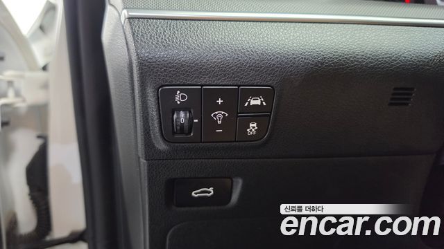 Kia K5 (III) 2.0 Prestige 2021 — фото 27