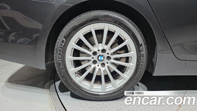 BMW 5 Series (G30) 520i Luxury 2020 — фото 5