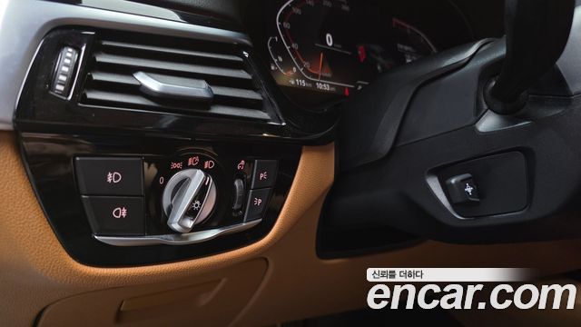 BMW 5 Series (G30) 520i Luxury 2020 — фото 18