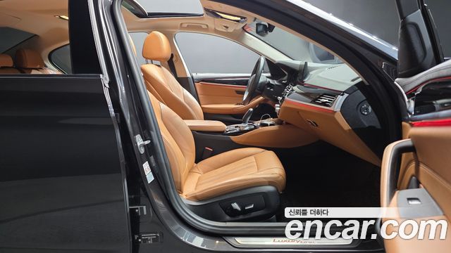 BMW 5 Series (G30) 520i Luxury 2020 — фото 26
