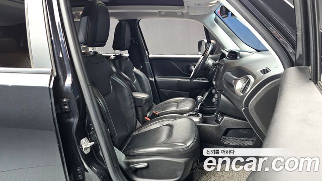 Jeep Renegade 2.4 Limited 2019 — фото 11