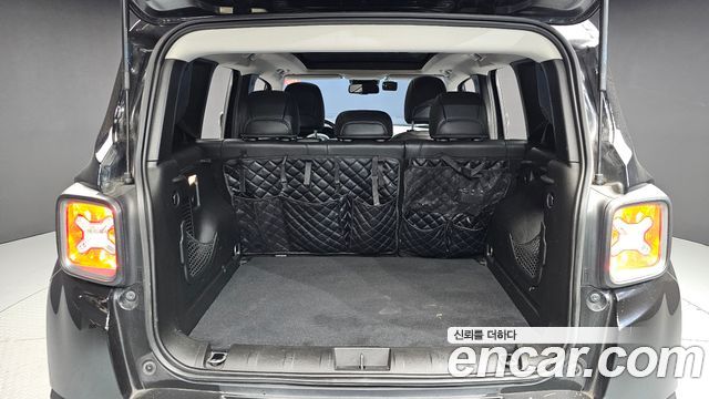 Jeep Renegade 2.4 Limited 2019 — фото 20