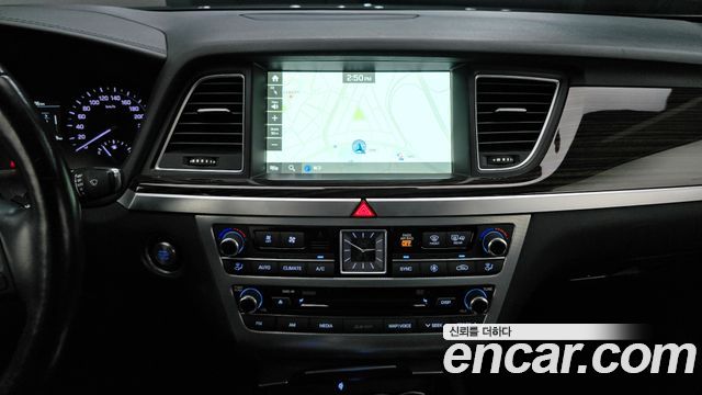 Genesis G80 3.3 GDI Premium Luxury 2018 — фото 14