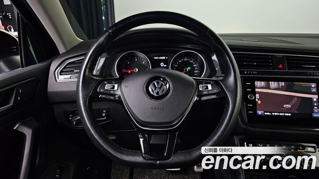Volkswagen Tiguan (II) 2.0 TDI Prestige 2020 — фото 13