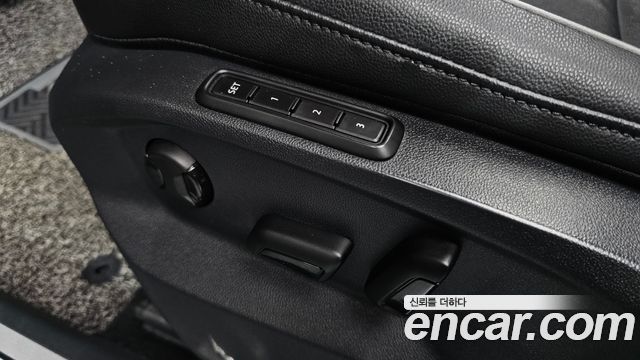 Volkswagen Tiguan (II) 2.0 TDI Prestige 2020 — фото 17