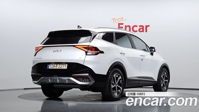 Kia Sportage Hybrid (V) Signature 2WD 2024 — фото 2