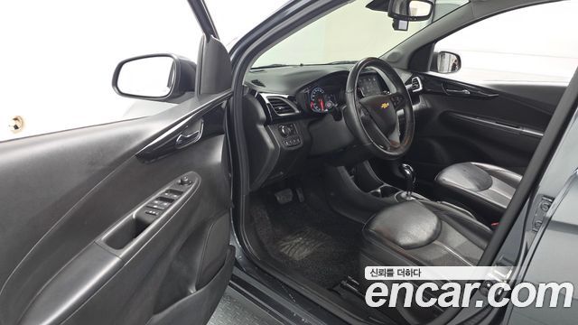 Chevrolet Spark Premier 2019 — фото 10