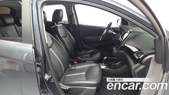 Chevrolet Spark Premier 2019 — фото 26