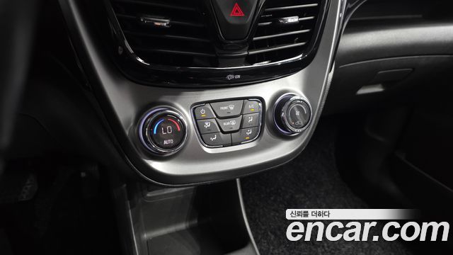 Chevrolet Spark Premier 2019 — фото 28