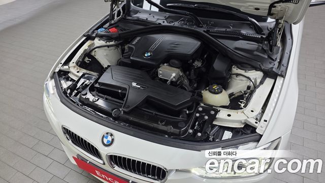 BMW 3 Series (F30) 320i Luxury 2016 — фото 6