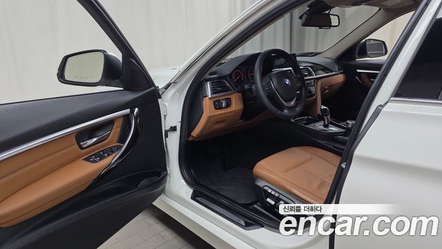 BMW 3 Series (F30) 320i Luxury 2016 — фото 10