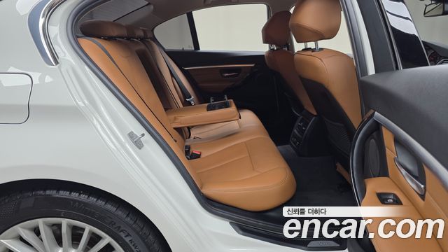 BMW 3 Series (F30) 320i Luxury 2016 — фото 12