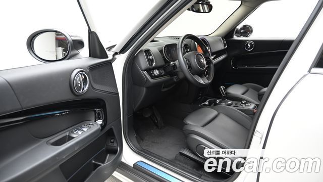 MINI Cooper Countryman Classic 2nd 2024 — фото 13