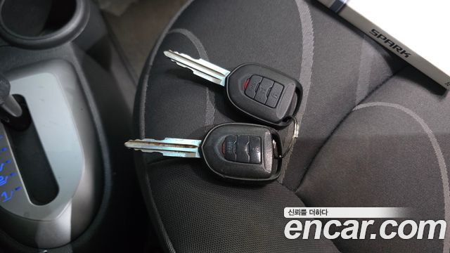 Chevrolet Spark LS Standard 2012 — фото 16