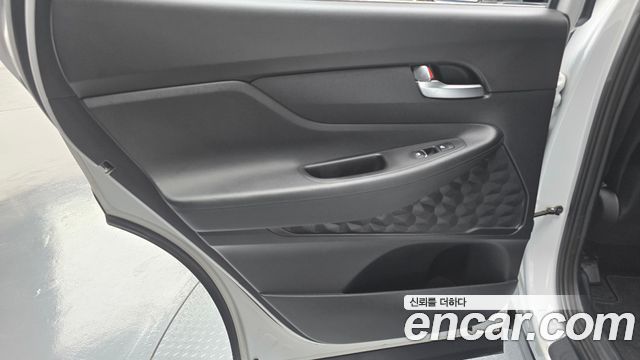 Hyundai Santa Fe Diesel 2.2 2WD Exclusive 2023 — фото 25