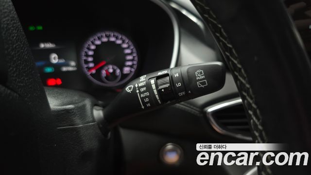 Hyundai Santa Fe Diesel 2.2 2WD Exclusive 2023 — фото 29