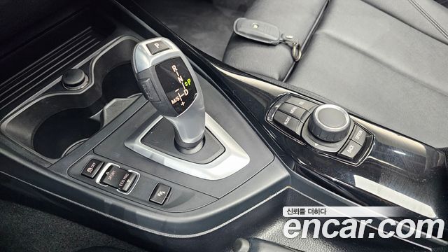 BMW 1 Series (F20) 118d Sport 5Door 2017 — фото 9